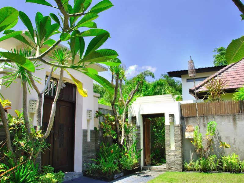 M Two Villas Seminyak Kültér fotó