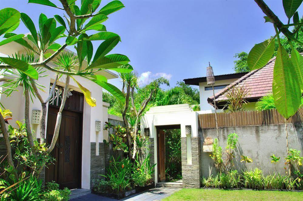 M Two Villas Seminyak Kültér fotó