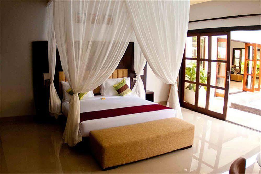M Two Villas Seminyak Kültér fotó